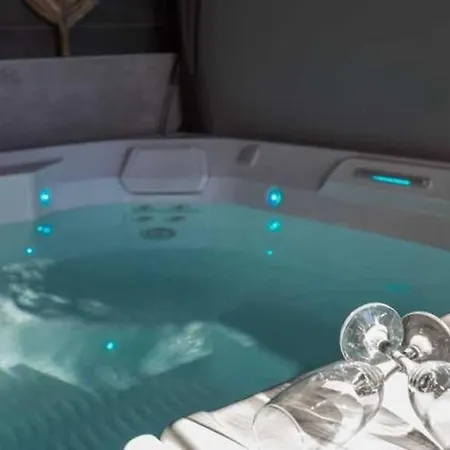 Villa Vacay Vie With Cinema And