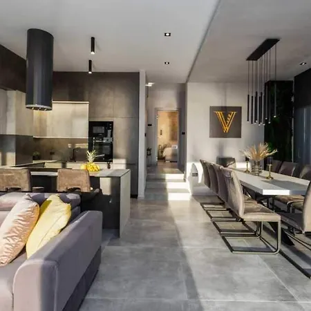 Villa Vacay Vie With Cinema And