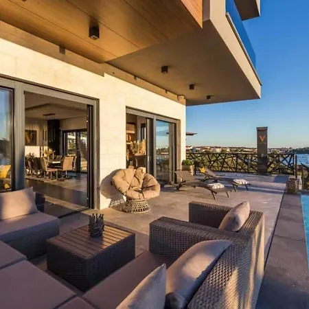 Villa Vacay Vie With Cinema And *