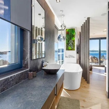 Villa Vacay Vie With Cinema And *