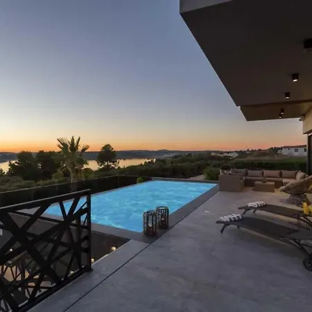 Villa Vacay Vie With Cinema And *