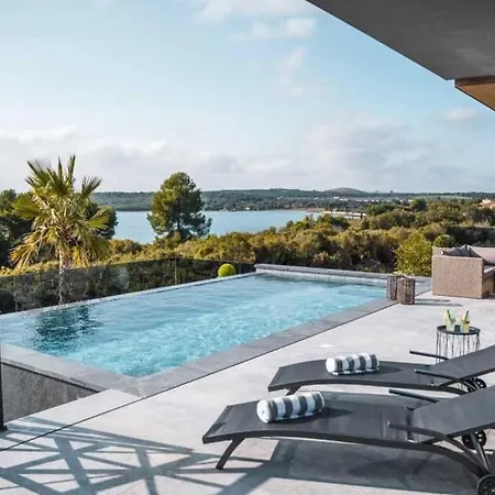 Villa Vacay Vie With Cinema And *